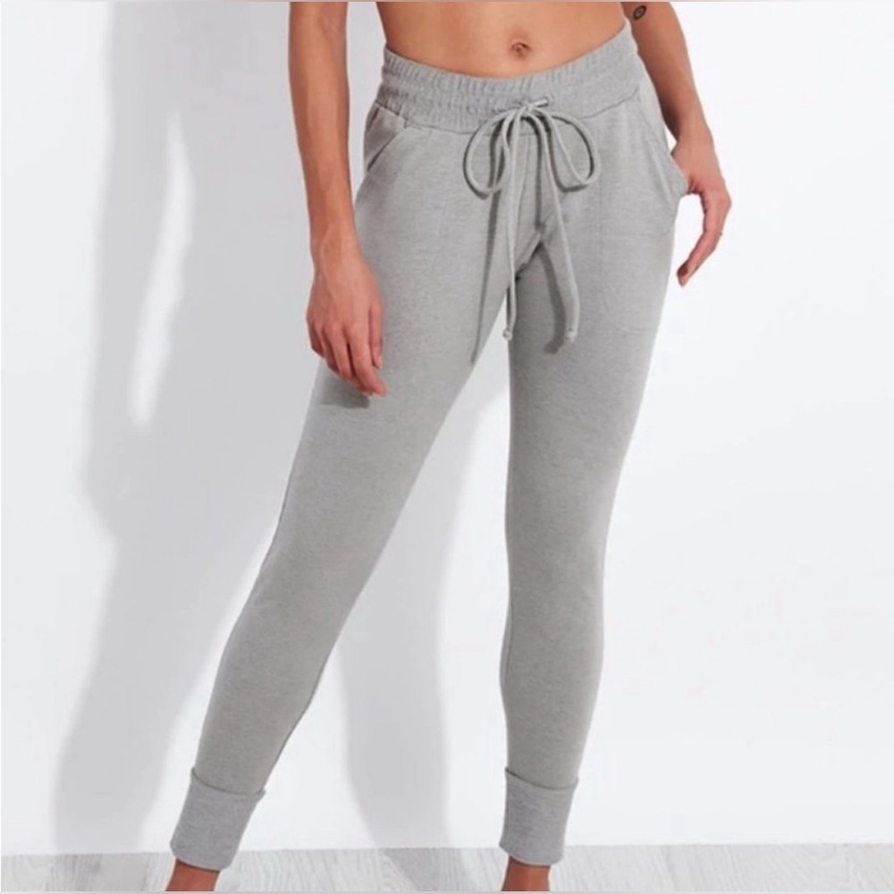 3/$25 🌺 Free People Movement Sunny Skinny Joggers Sweat Pants Grey Size XS